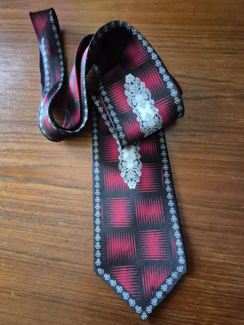 Stacy Adams Black and Red Print Silk Necktie with Silver